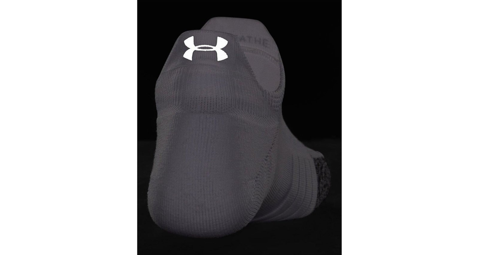 Under Armour Breathe 2 No Show Tab damstrumpor (2 par), vita