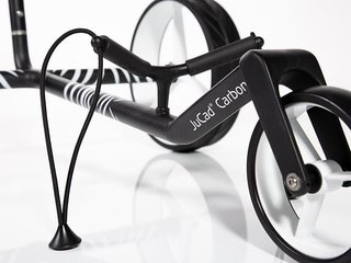 JuCad Carbon Zebra manuell vagn, vit/svart matt finish i 3K design + bärväska JTT