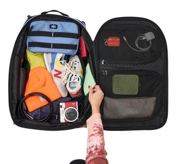 Ogio Alpha Layover 40-44L golfbag, red flower party