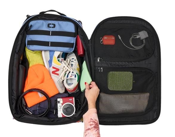 Ogio Alpha Layover 40-44L golfbag