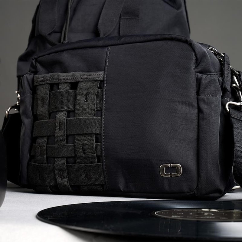 Ogio Rise Crossbody bag, svart