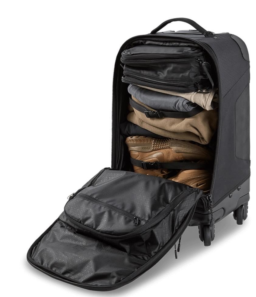 Ogio Renegade 22" 4-Wheel Travel Bag 33L golfbag, svart