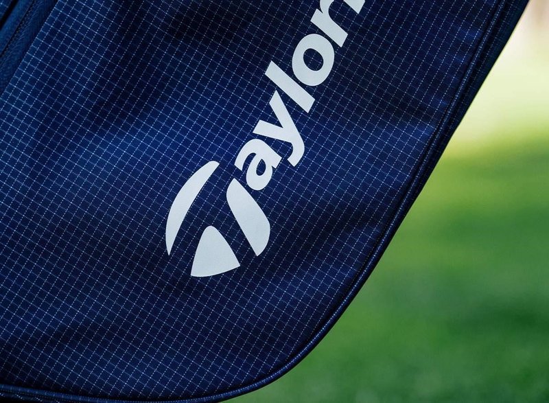 TaylorMade FlexTech Super Lite stand bag, svart