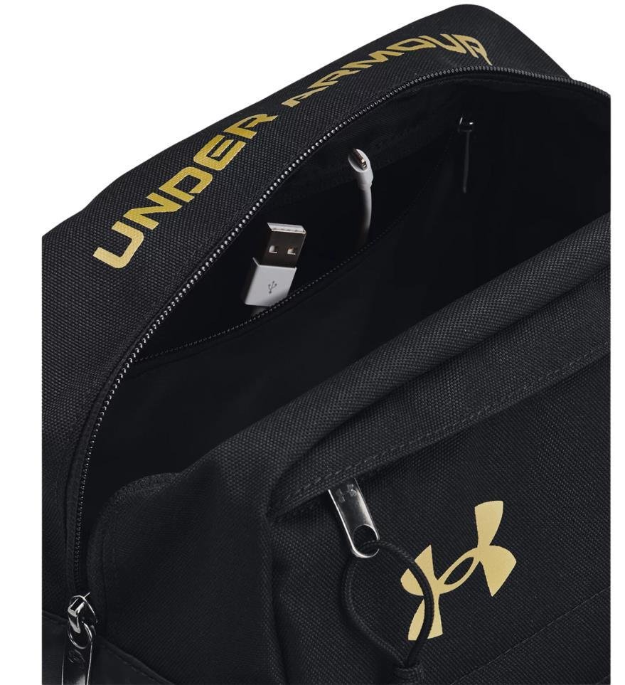 Under Armour Contain Travel Kit bag