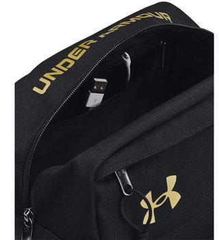 Under Armour Contain Travel Kit bag