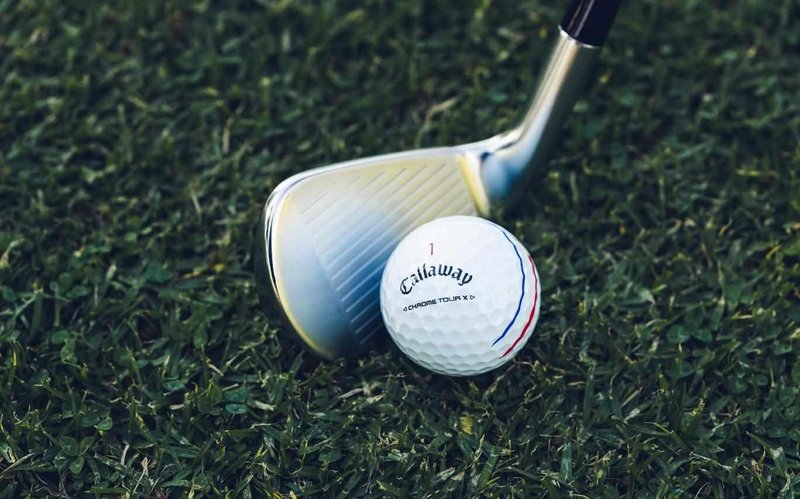 Callaway Chrome Tour X Triple Track golfbollar 2024 (48 bollar, 4 dussin)