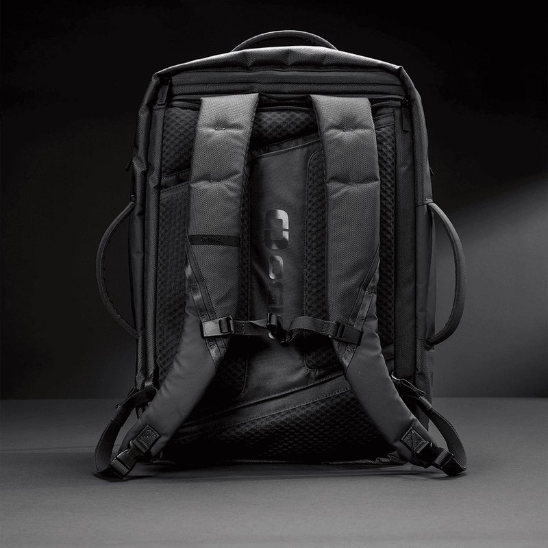 Ogio Ogio Pace Pro Max 45L Travel Pack bag, grey pinstripe