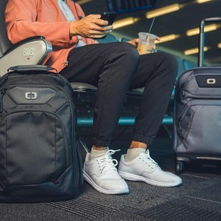 Ogio Renegade 22" 4-Wheel Travel Bag 33L titanium golfbag