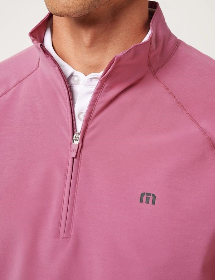 Travis Mathew Air Tram Quarter Zip herr hoodie, rose wine