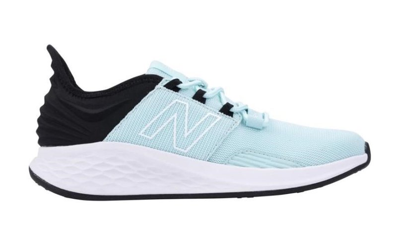 New Balance Fresh Foam ROAV dam golfskor, ljusblå/svart