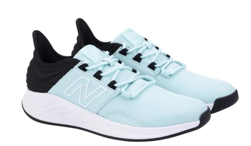 New Balance Fresh Foam ROAV dam golfskor, ljusblå/svart