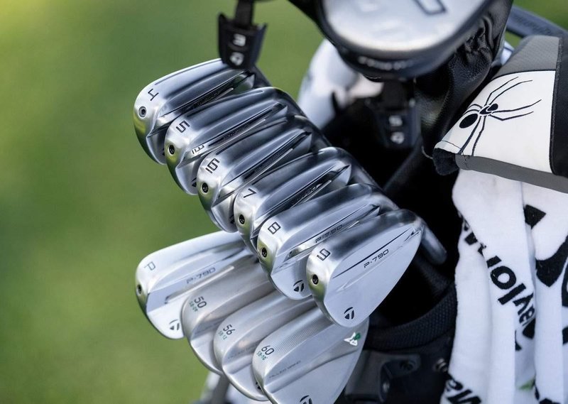 TaylorMade P790 herr järnset, stål