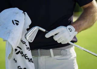 TaylorMade P790 herr järnset, stål