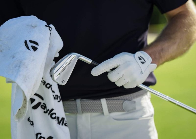 TaylorMade P790 herr järnset, stål
