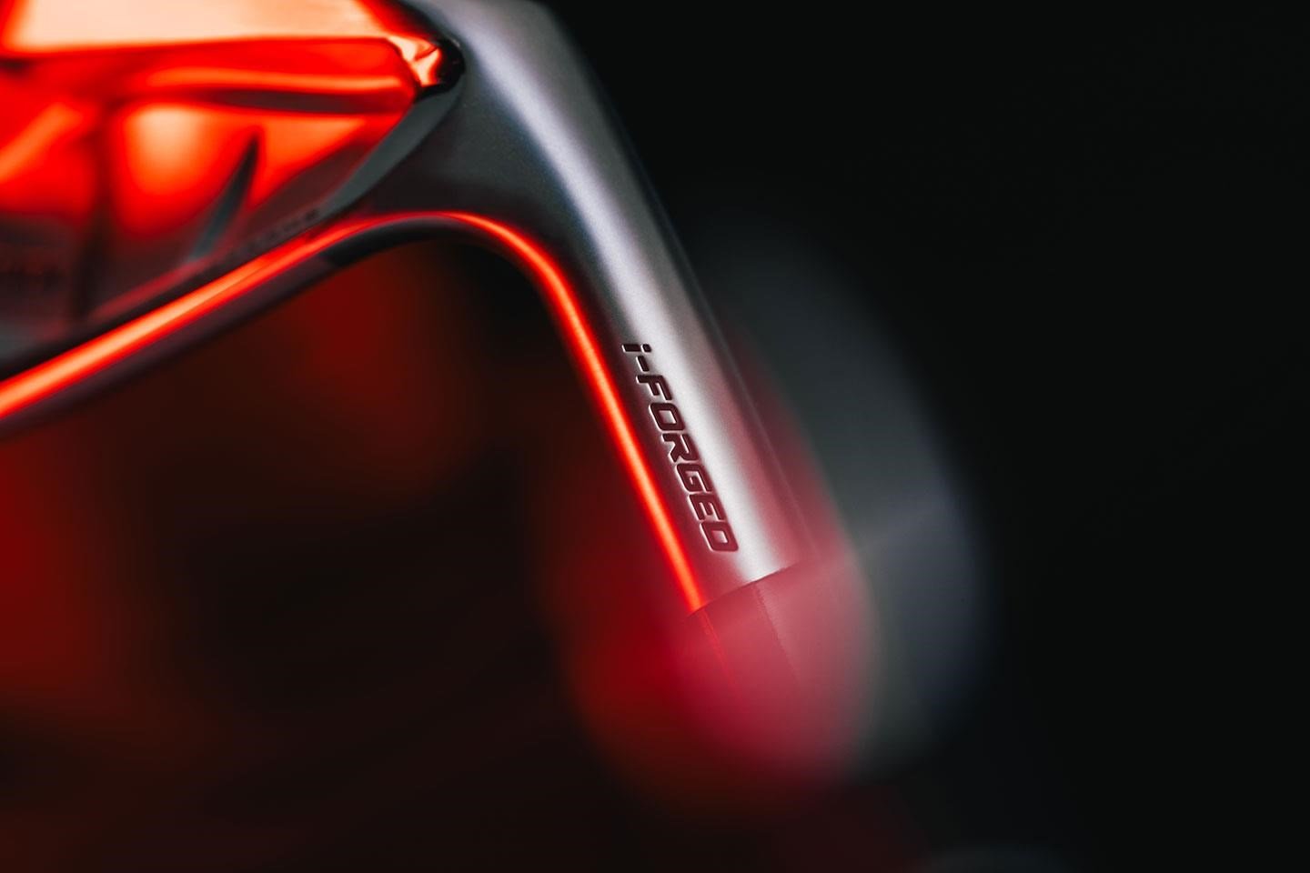 Srixon ZXi7 herr järnset, stål
