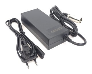 Davies Caddy Lithium Charger, svart