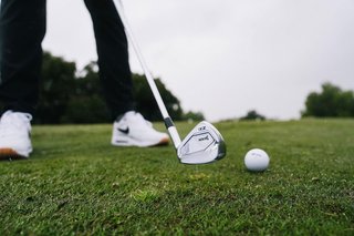 Srixon ZXi5 herr järn, stål