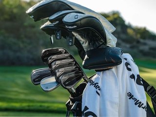 TaylorMade Qi Gunmetal Edition herr järnset, stål