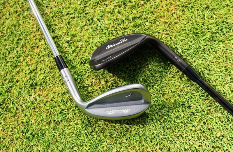 Mizuno Pro T-3 Black wedge, stål