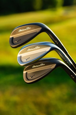 Mizuno Pro T-3 Black wedge, stål