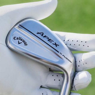 Callaway Apex Ti Fusion 250 Plated herr järn, grafit