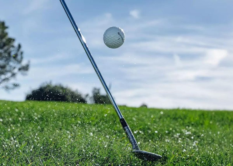 TaylorMade TP5 golfbollar 2026 (12 bollar)