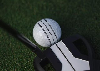 TaylorMade TP5x Stripe golfbollar