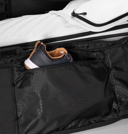 Ogio Pace travel bag, svart