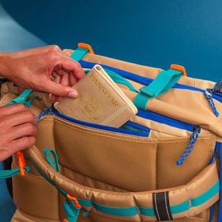 Ogio Alpha Venture bag, canyon