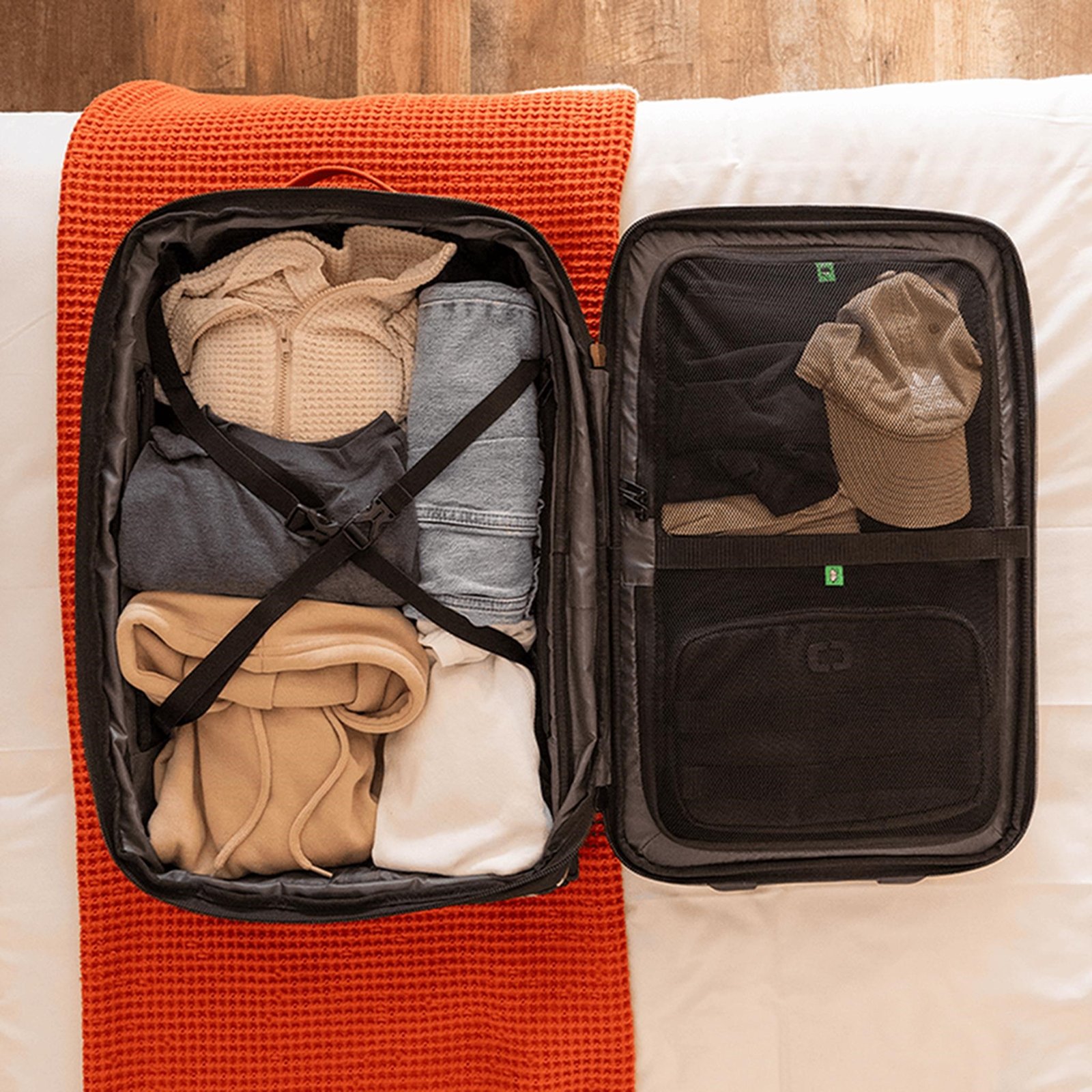 Ogio Alpha Layover 40-44L Canyon bag