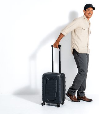 Ogio Renegade Vault carry-on bag, vit