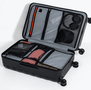 Ogio Renegade Vault Checked Luggage 95L resväska, vit