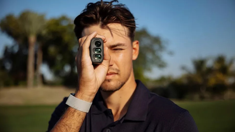 Canon PowerShot GOLF - outstanding optics and clear electronic viewfinder