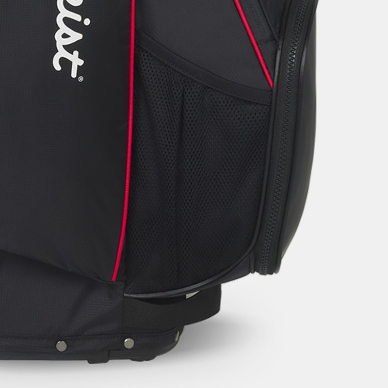 Utvändig dryckesficka i nät på Titleist Players 4 Carbon bärbag