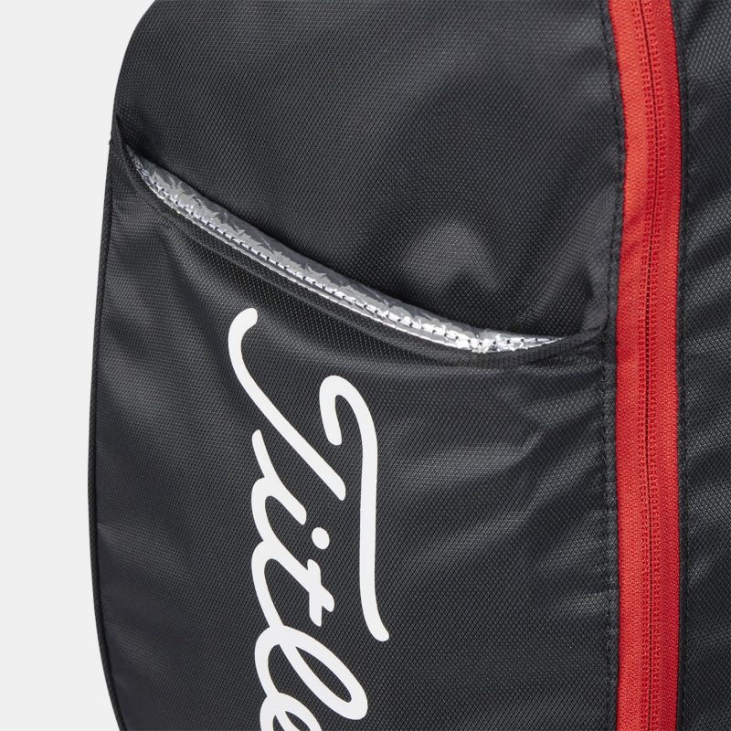 Utvändigt fodrat dryckesfack på Titleist Premium bärbag