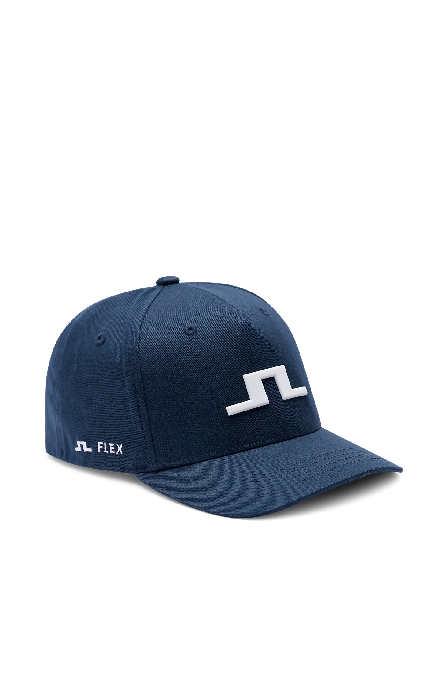 J.Lindeberg Heath Cap JL Navy – detaljbild på broderad 3D Bridge-logotyp fram
