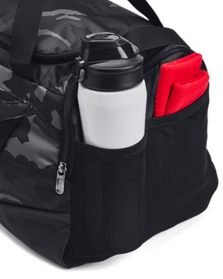 Stor ventilerad sko- och tvättficka på Undeniable 5.0 Liten Dufflebag