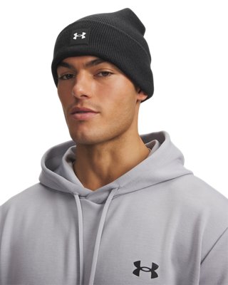 Under Armour Halftime Cuff Beanie livsstilsbild, svart och vit