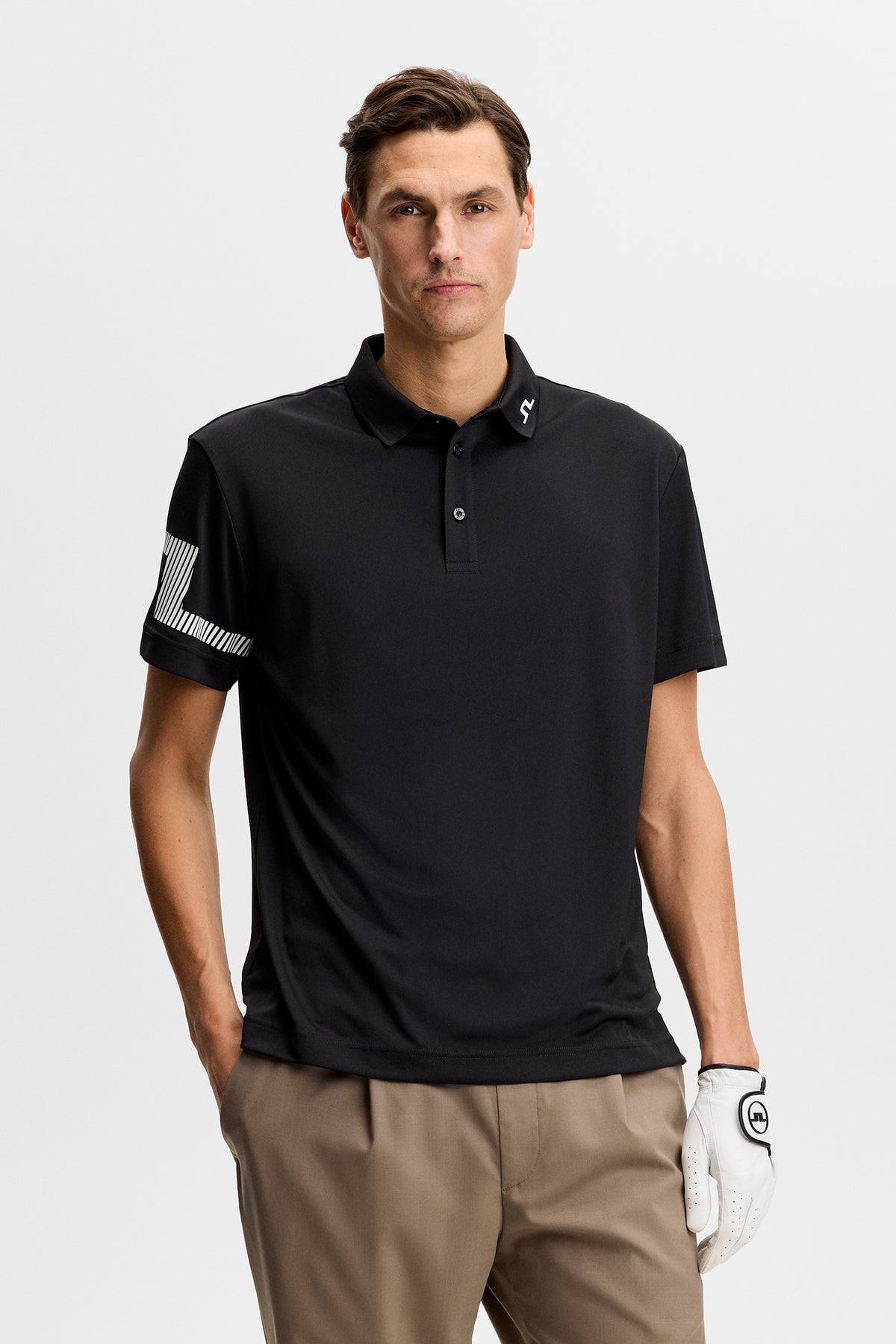 J.Lindeberg Heath Polo Black – collar and placket detail