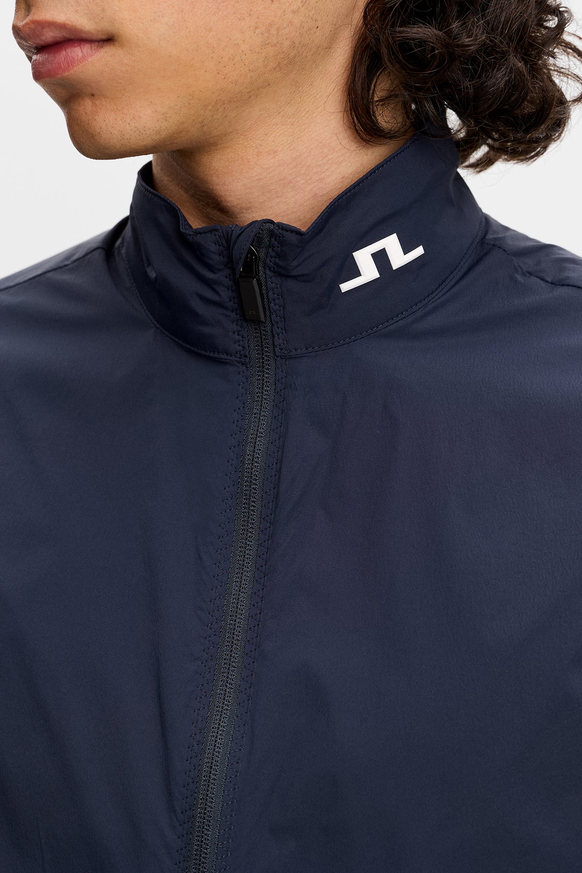 J.Lindeberg Tour Tech Packable Vest JL Navy – side pocket and zipper detail