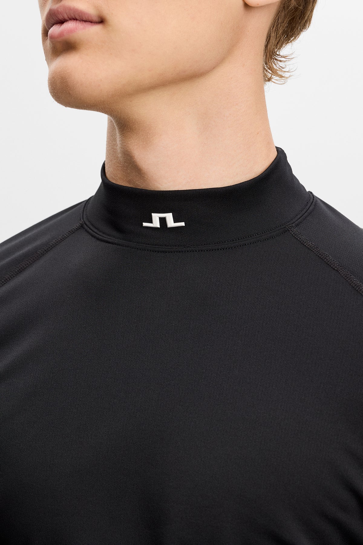 J.Lindeberg Ello Brushed Top Black – OEKO-TEX 100-certifieringsdetalj